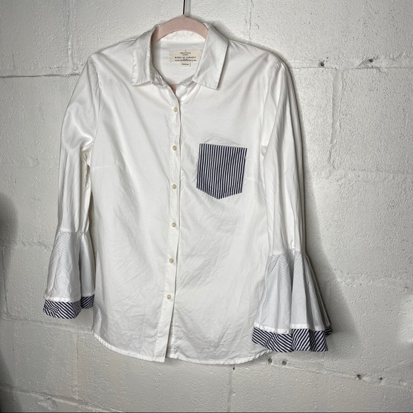 Birds of Paradis Trovata California Button Front Bell Sleeve Blouse Size Medium - Picture 2 of 8